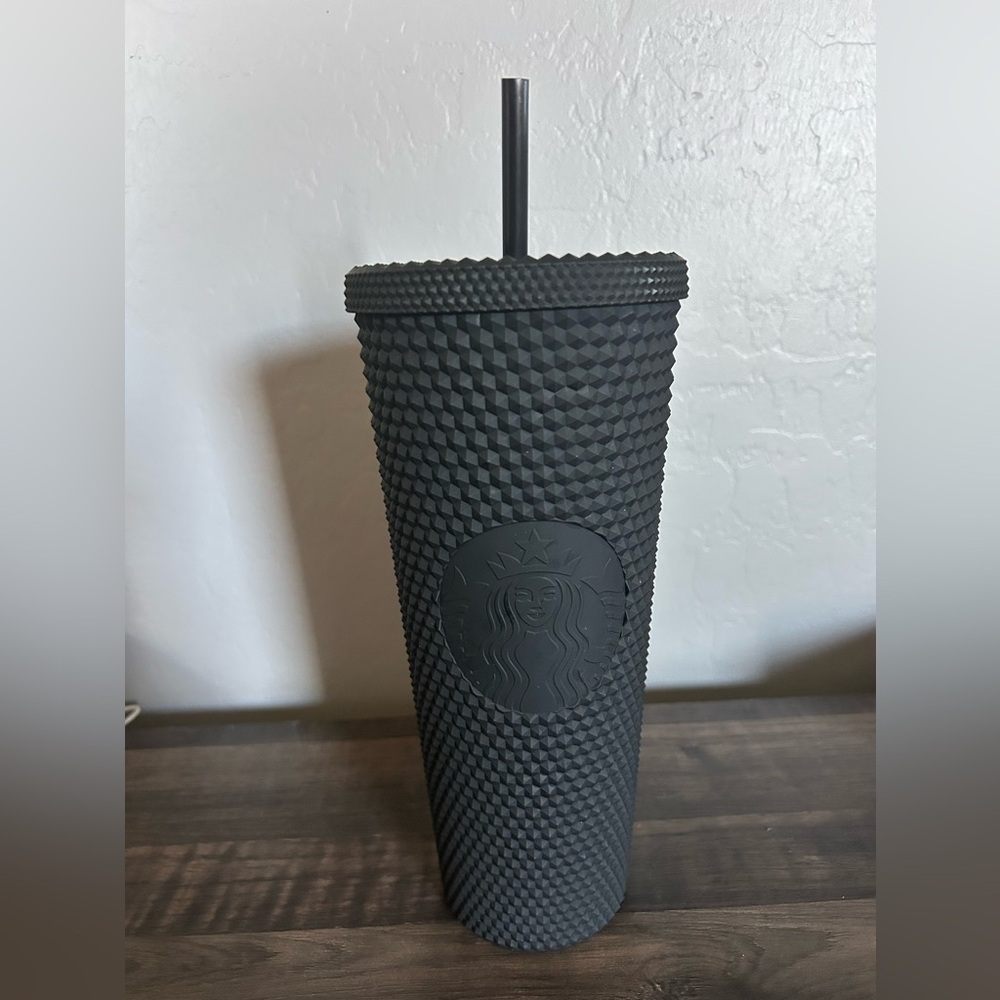 Starbucks Matte Black Studded Tumbler New Release 2021 Cup Limited edition 24 Oz